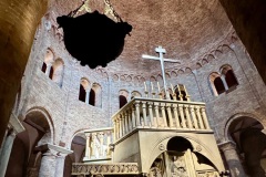 squam-creative-teele-basilica-santo-stefano-church-holy-sephulcre-bologna