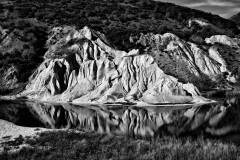 squam-creative-teele-blue-lake-st-bathans-black-white_1