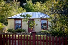 squam-creative-teele-don-sutherlands-house-st-bathans