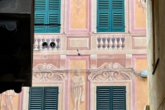 squam-creative-teele-painted-wall-finale-ligure