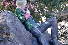 Oscar Wilde Statue Profile
