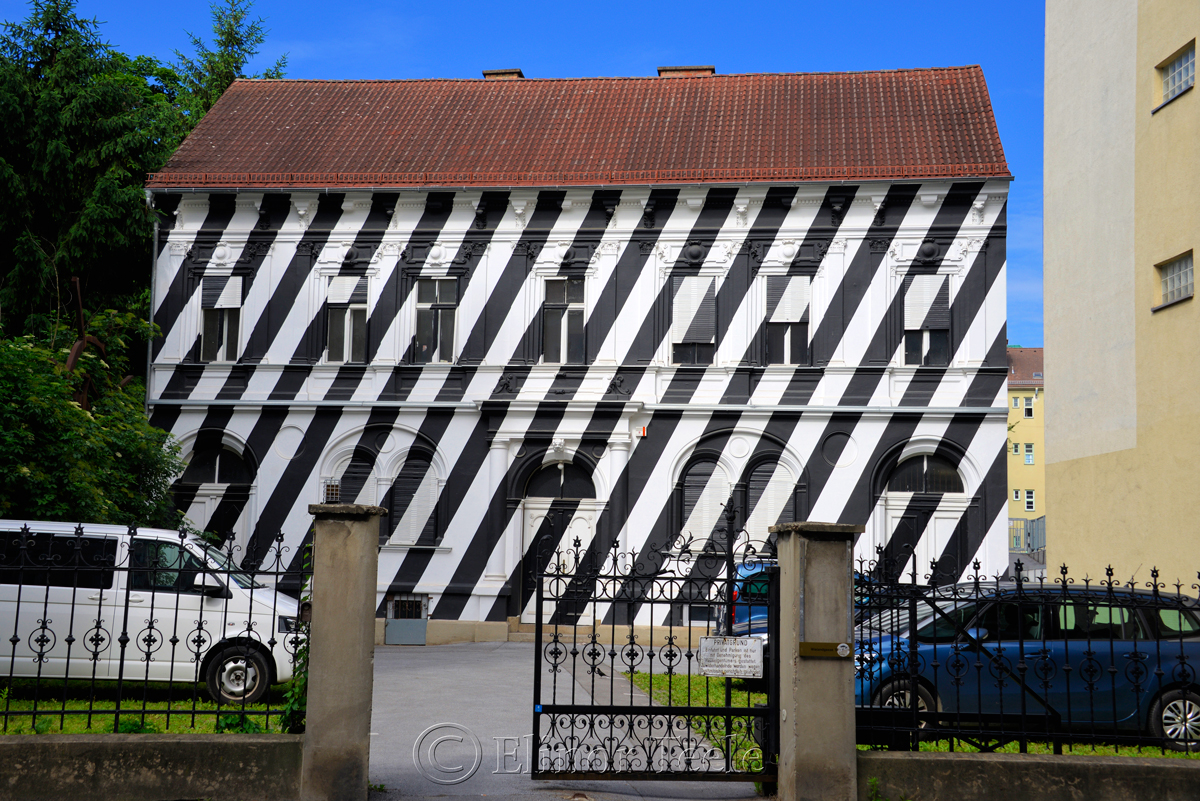 Zebrahaus (Zebra House), Wielandgasse, Graz, Austria